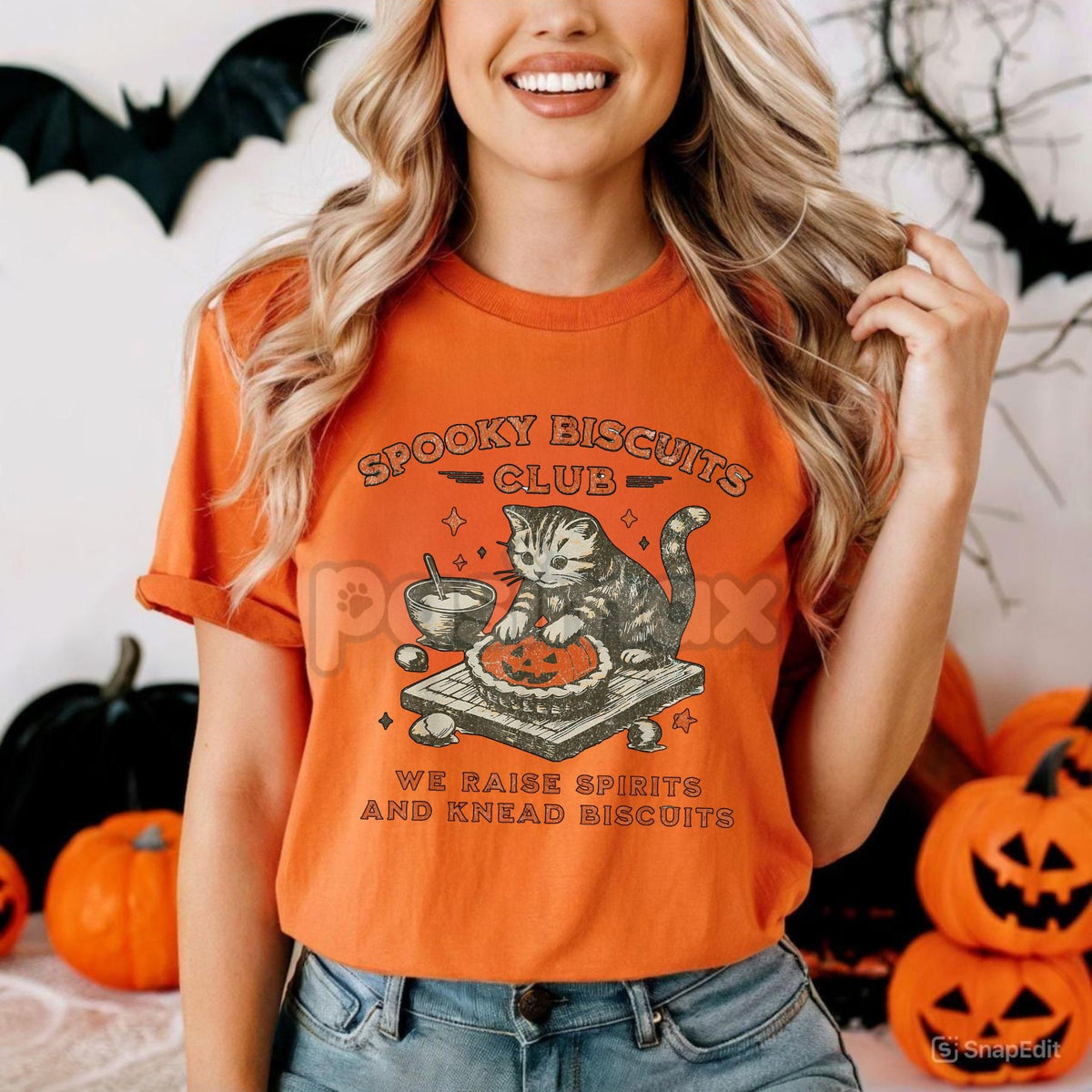 Spooky Biscuits Club — Vintage Halloween Cat T-Shirt