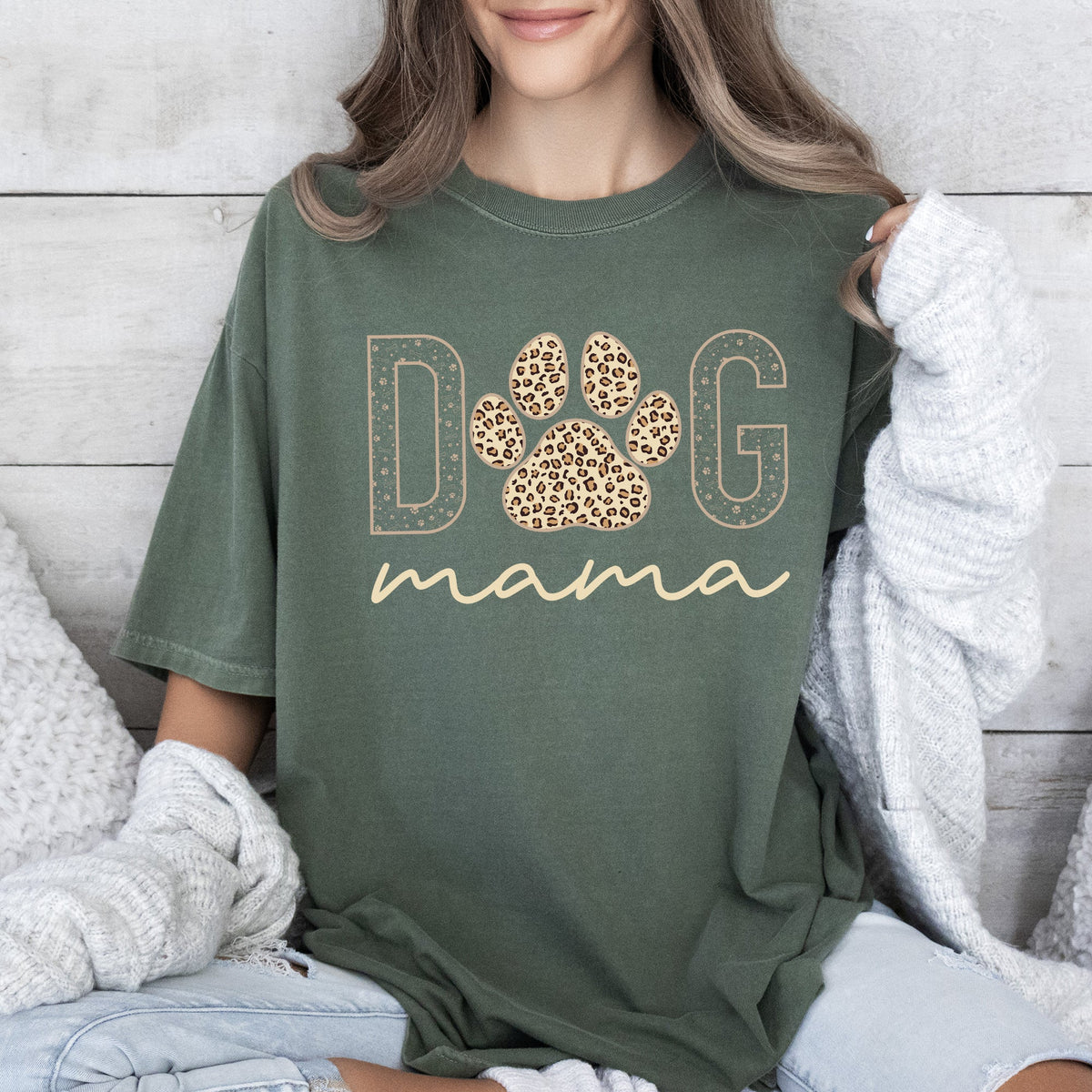 Dog Mama Graphic Tee