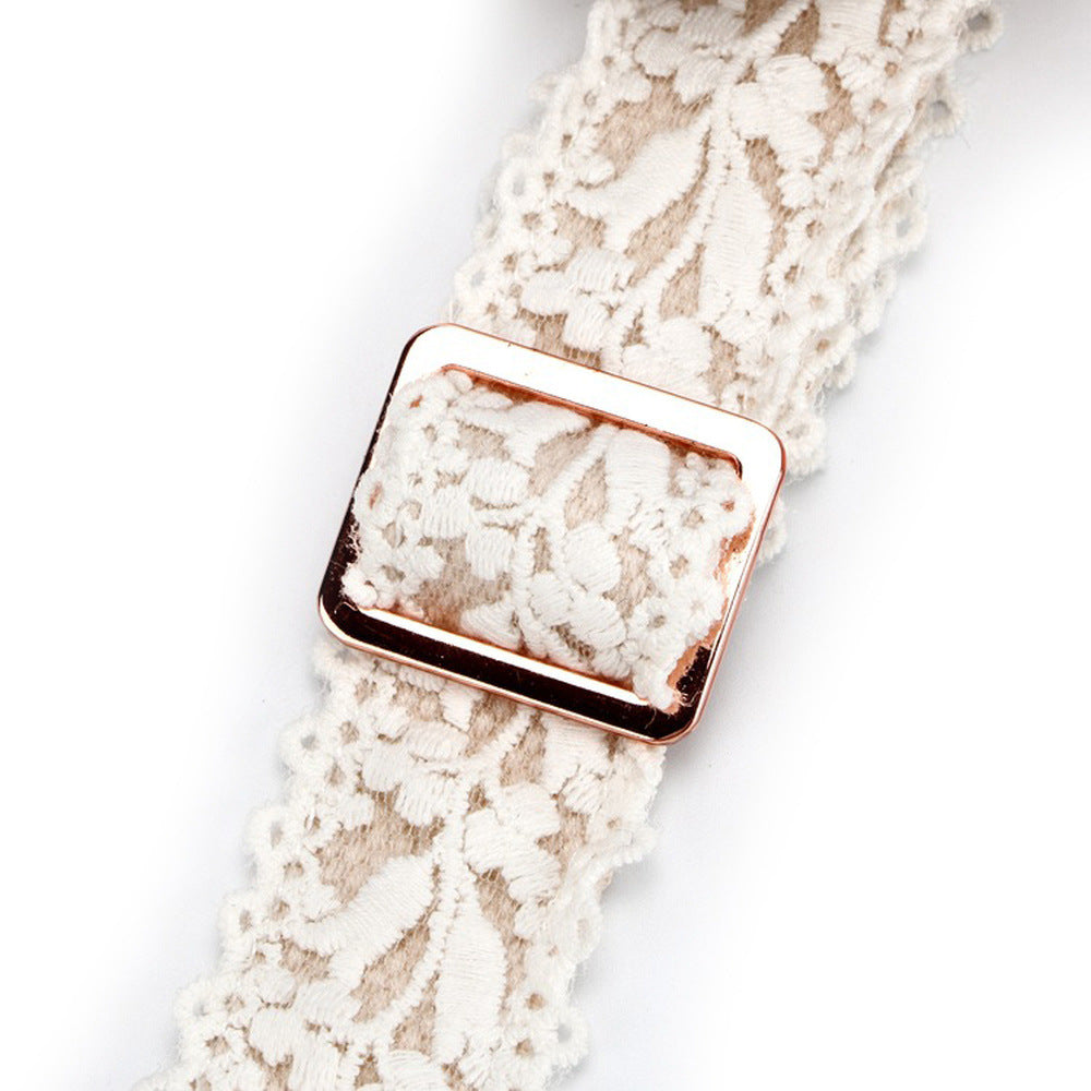 The Lace Bloom Harness & Leash Set